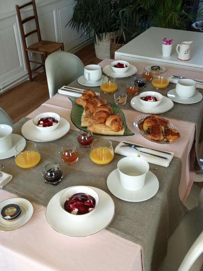 Bed and Breakfast Les Mariesis Osmanville Esterno foto